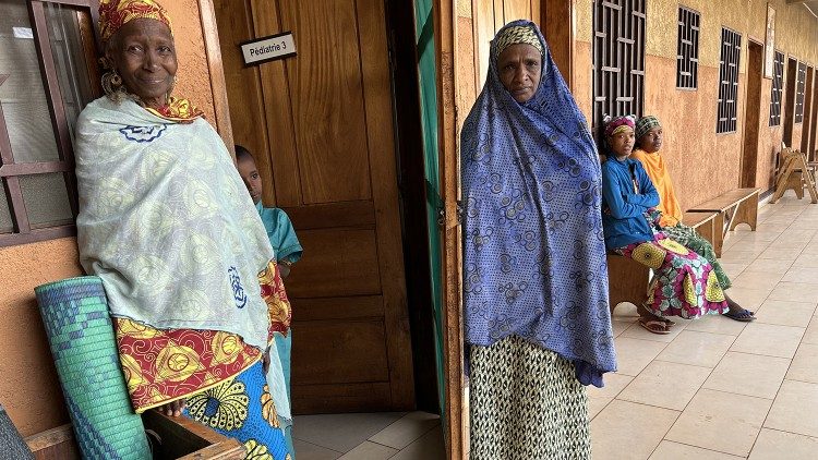 Các Nữ tu Bác ái giúp phụ nữ ở Camerun chống lại nghèo đói, mại dâm và bệnh tật
