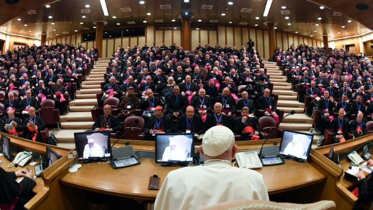 ĐTC đối thoại với các Giám mục Ý về những thách đố ngày nay của Giáo hội và thế giới