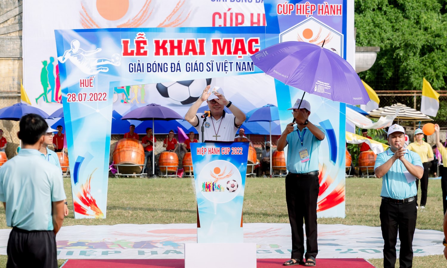 Đức cha Chủ tịch Hội đồng Giám mục Việt Nam tuyên bố khai mạc Giải bóng đá giáo sĩ toàn quốc 2022