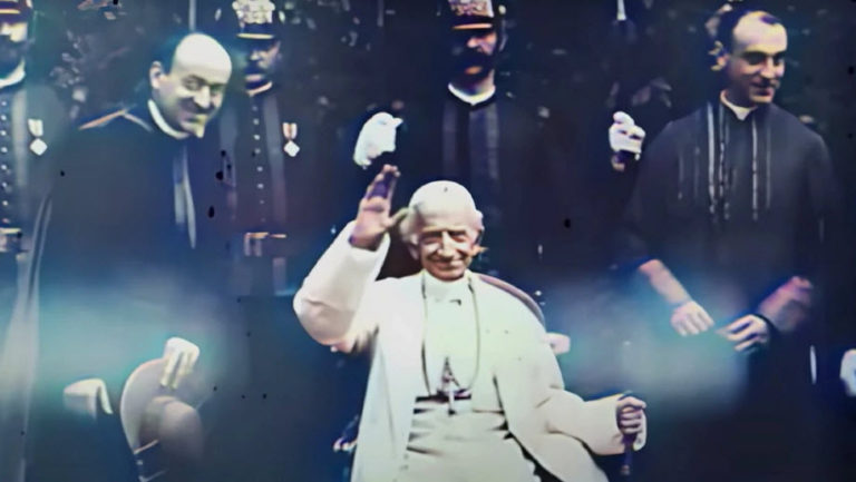 Đoạn video cổ nhất về Đức Giáo Hoàng được thêm màu