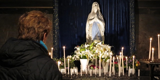 Những lợi ích thiêng liêng của việc khẩn cầu danh Đức Trinh Nữ Maria