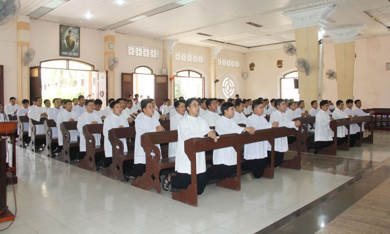 Việc đào tạo linh mục tại Việt Nam và những thách đố