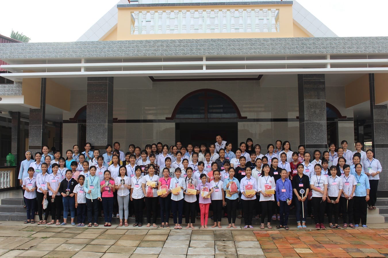 22-anh-luu-niem-chung