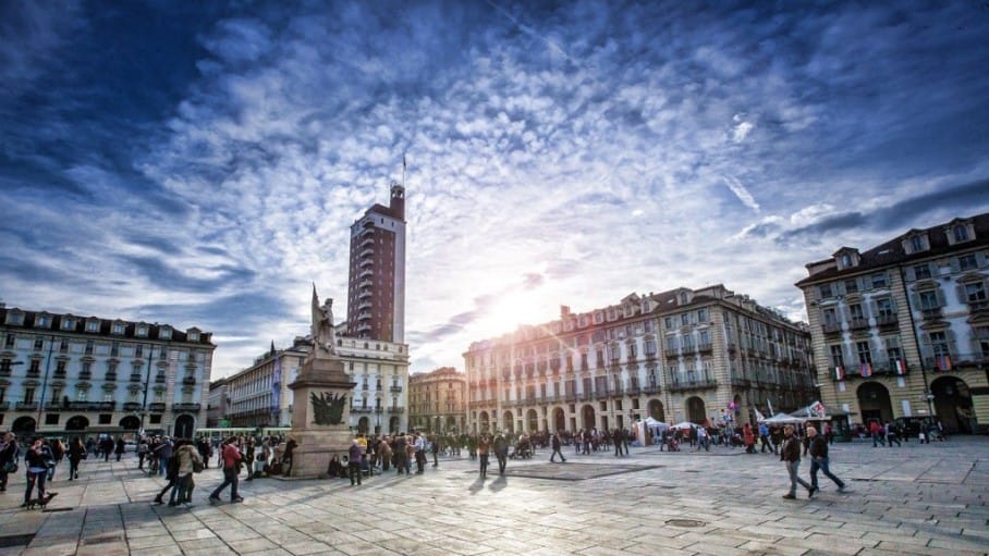piazzacastellotorino44062131280