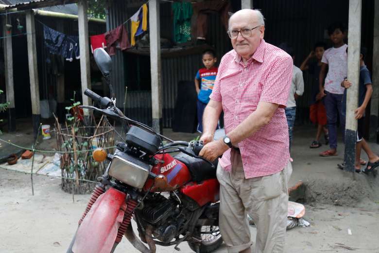 checkitalianmissionarycontinuestotoilforpoorinbangladesh617647b4c0e6c600