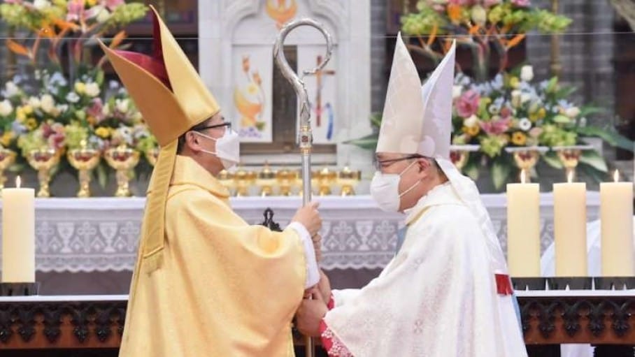 checknewseoularchbishoptakeschargestressingsynodalchurch61b1b420b2413600