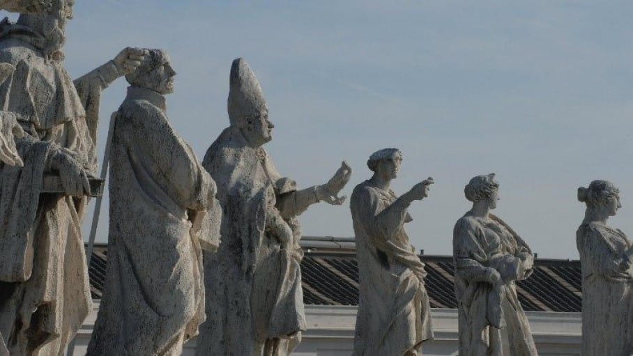 figuresofsaintsatopthecolonnadeofstpeterssquare figuresofsaintsatopthecolonnadeofstpeterssquare
