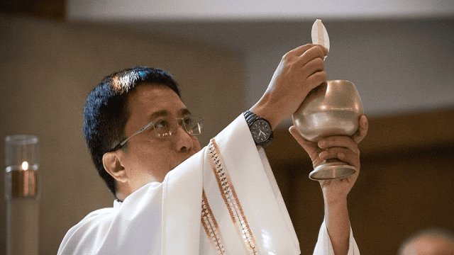 priestoffering