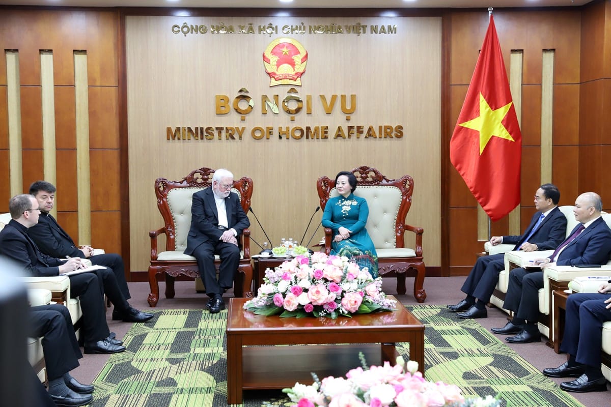 botruongphamthithanhtratiepbotruongngoaigiaotoathanhvaticanthamvietnam1255258 botruongphamthithanhtratiepbotruongngoaigiaotoathanhvaticanthamvietnam1255258