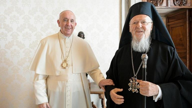 popefrancismeetswithecumenicalpatriarchbartholomewiatthevatican